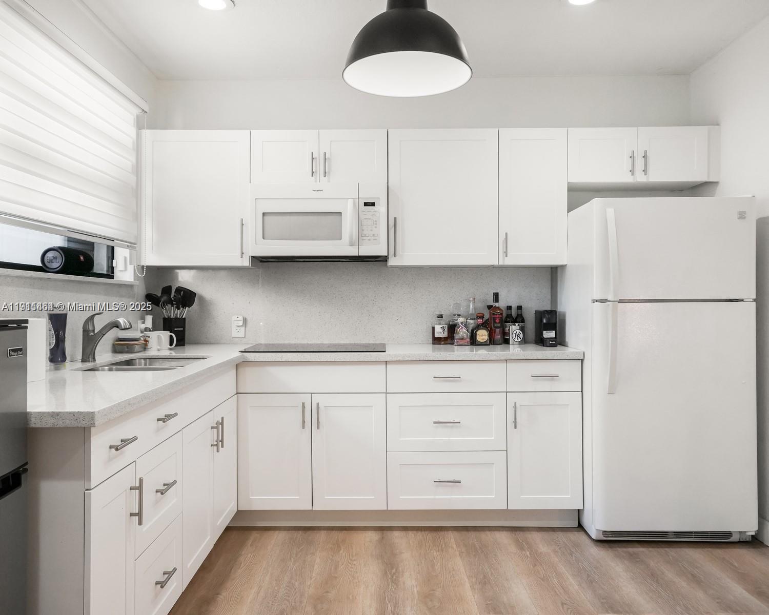   /  2525 sq. ft. $ 2025-11-10 0 Photo