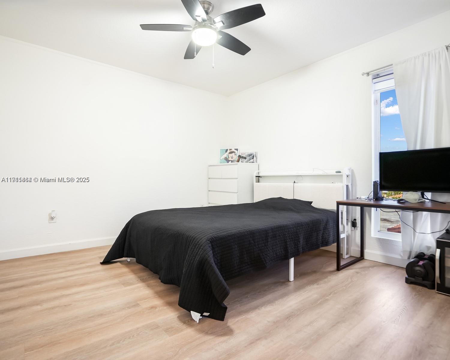   /  2525 sq. ft. $ 2025-11-10 0 Photo