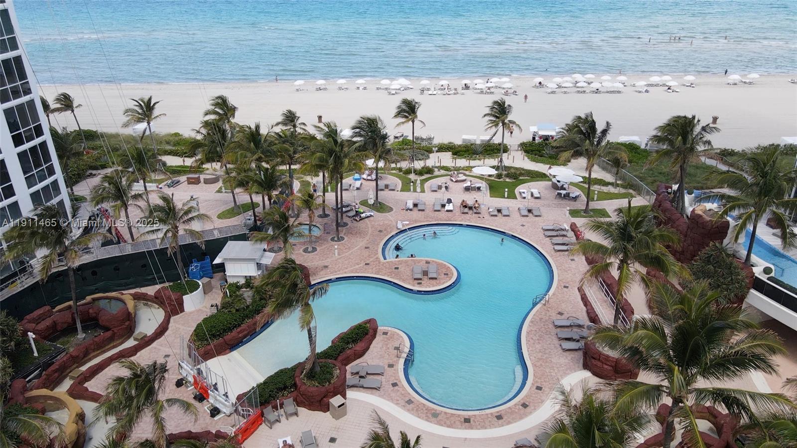 709 3 / 4 4045 кв.футов $ 2025-11-10 0 Фото