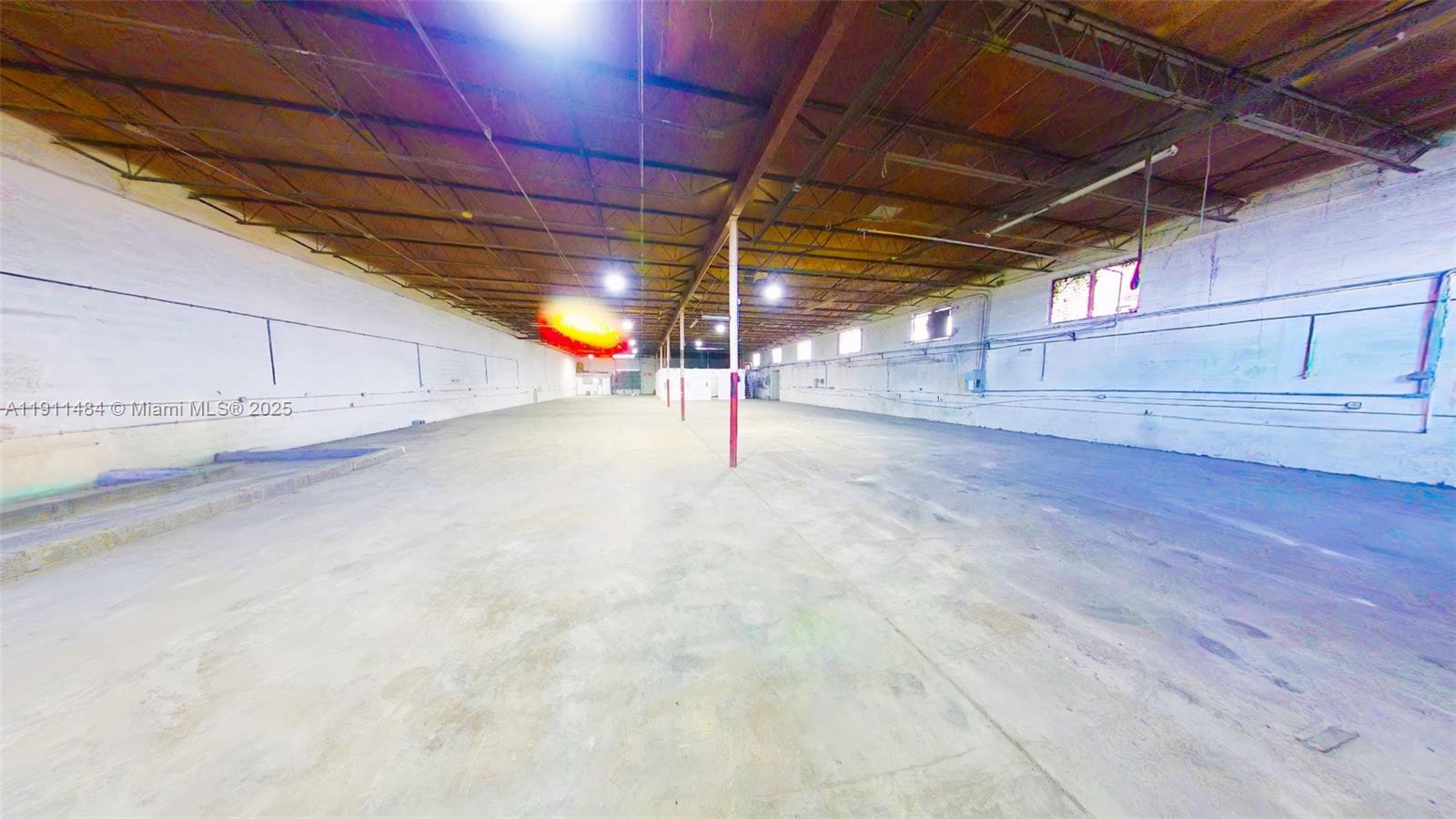 3171  /   кв.футов $ 2025-11-10 0 Фото