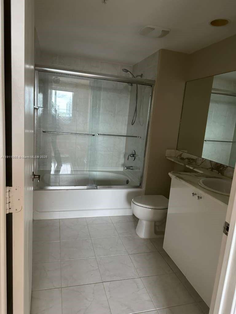 Photo of 18800 29th Ave  #913, Aventura, Florida, 33180 - 