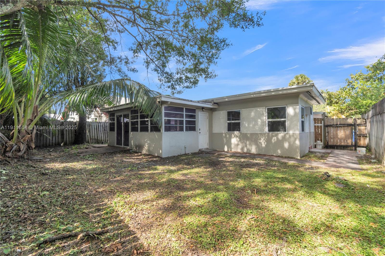 See details / 1210 sq. ft. $ 2025-11-10 0 Photo