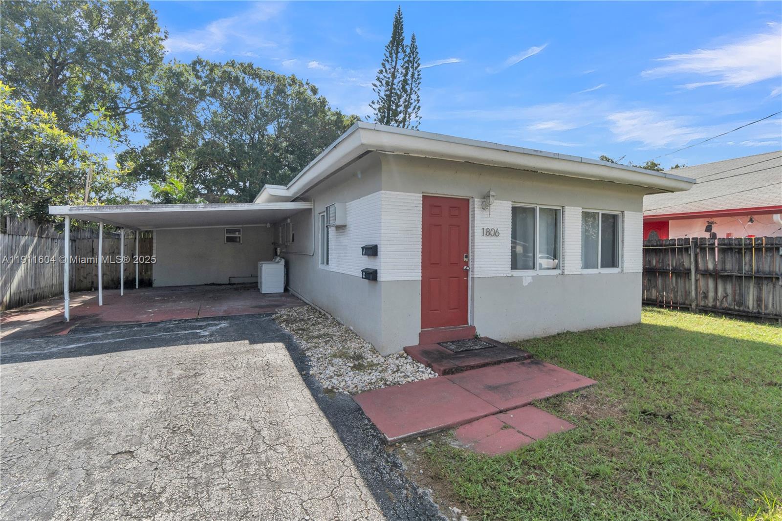 See details / 1210 sq. ft. $ 2025-11-10 0 Photo