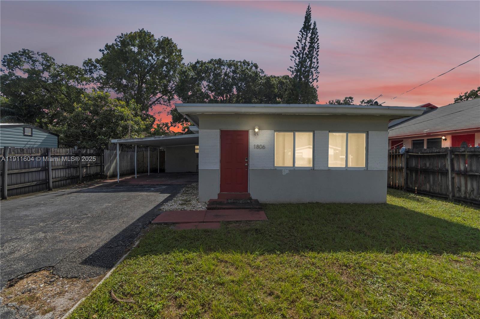 See details / 1210 sq. ft. $ 2025-11-10 0 Photo