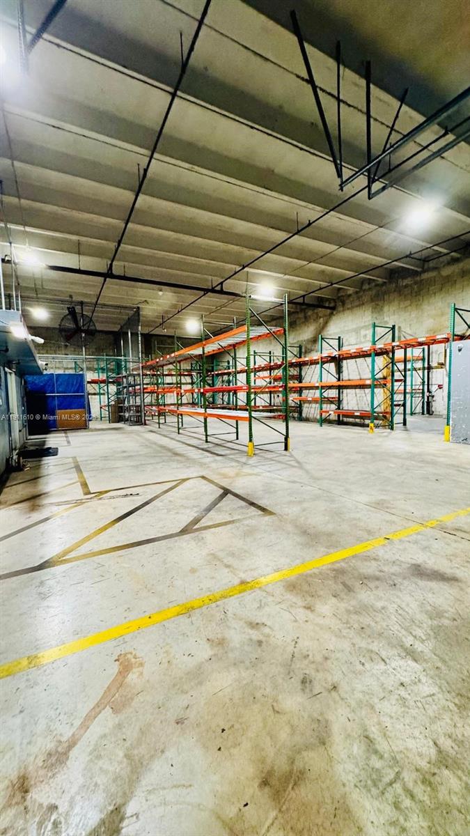 Ver detalles / sq. ft. $ 2025-11-10 0 foto