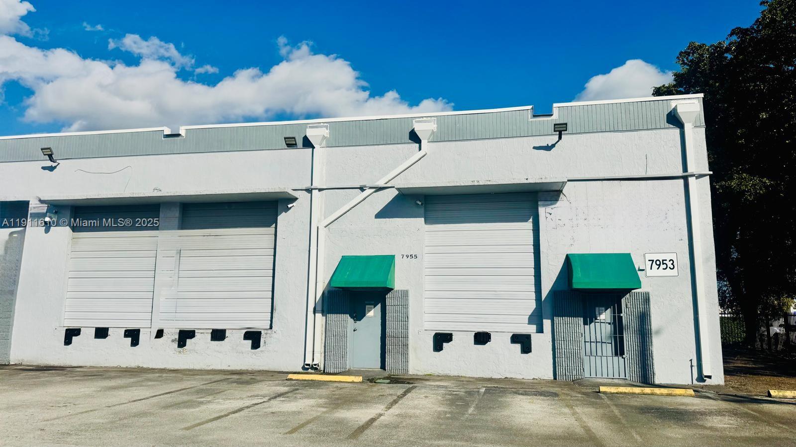 Ver detalles / sq. ft. $ 2025-11-10 0 foto