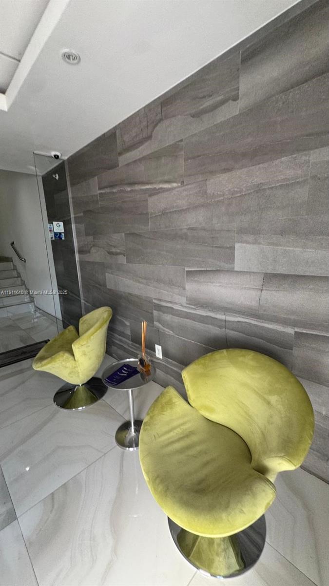 Ver detalles / sq. ft. $ 2025-11-10 0 foto