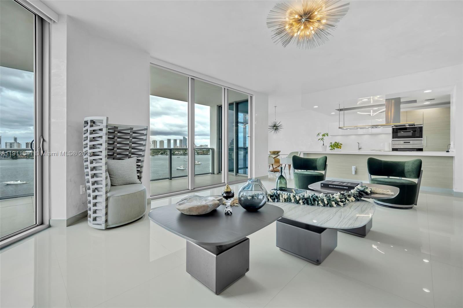 Photo of 17301 Biscayne Blvd #910, North Miami Beach, Florida, 33160 -