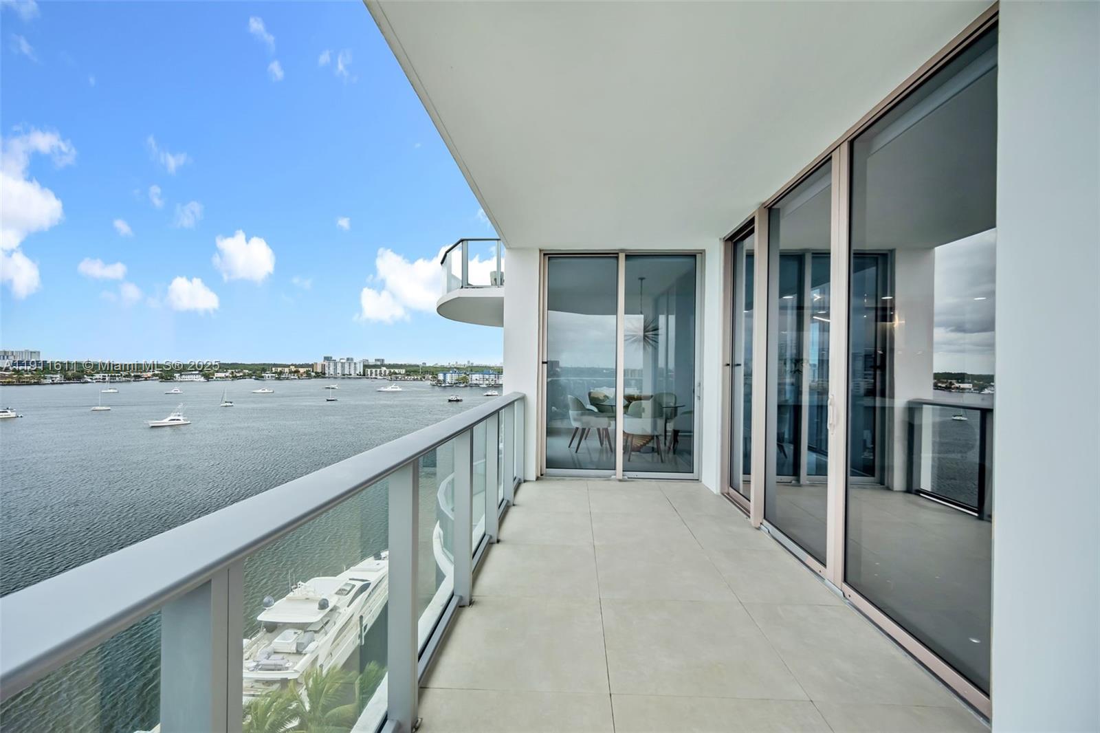 Photo of 17301 Biscayne Blvd #910, North Miami Beach, Florida, 33160 -