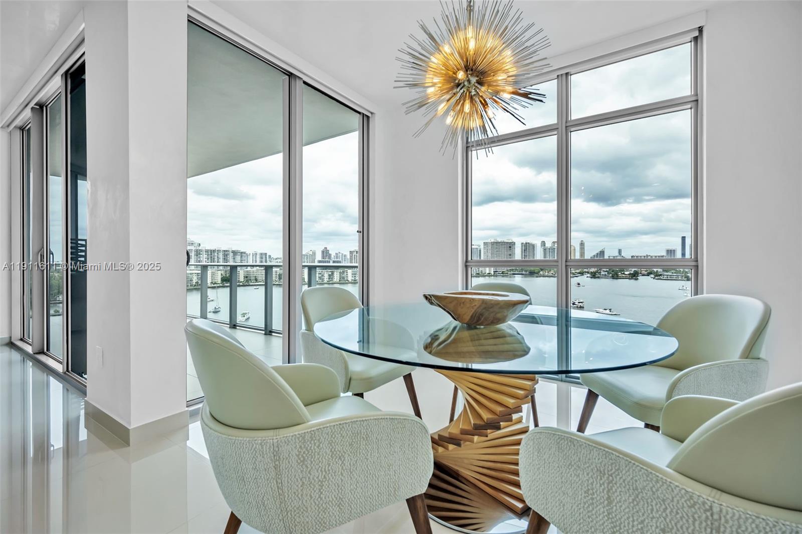 Photo of 17301 Biscayne Blvd #910, North Miami Beach, Florida, 33160 -