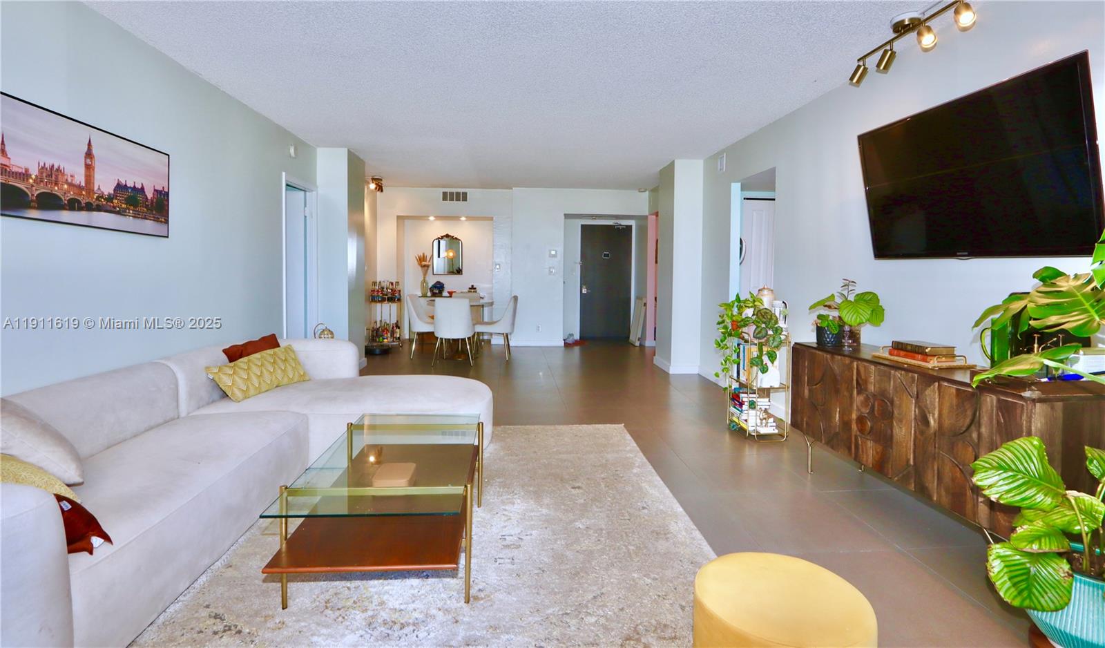 Photo of 20379 Country Club Dr #836, Aventura, Florida, 33180 -