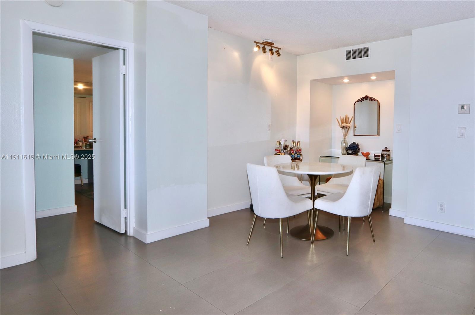 Photo of 20379 Country Club Dr #836, Aventura, Florida, 33180 -