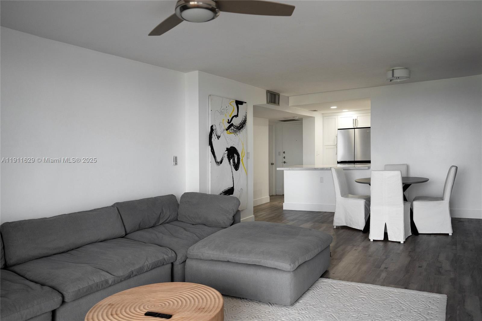 Photo of 1600 Ocean Dr  #17D, Hollywood, Florida, 33019 - 