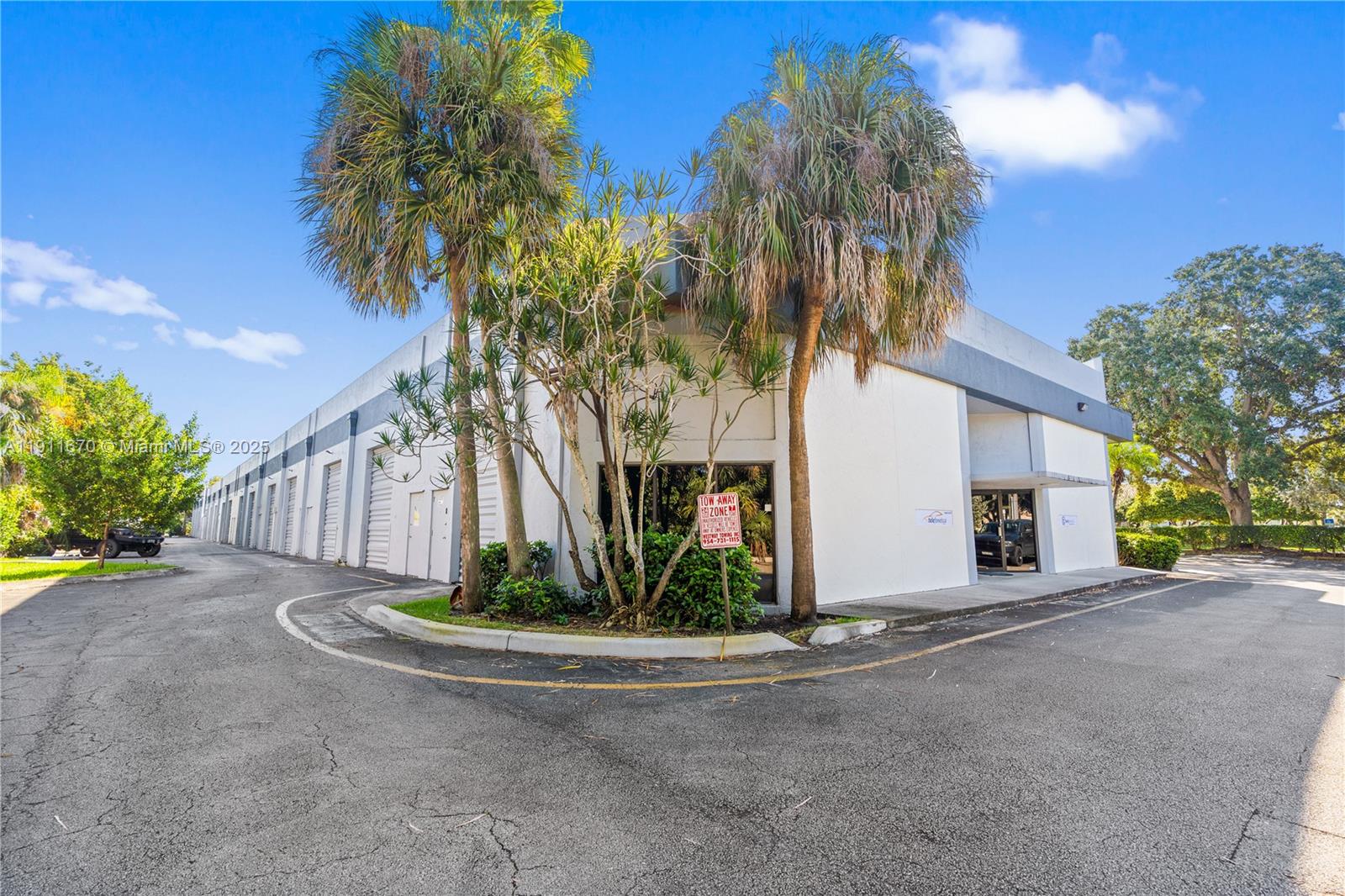 Ver detalles 1C / sq. ft. $ 2025-11-10 0 foto