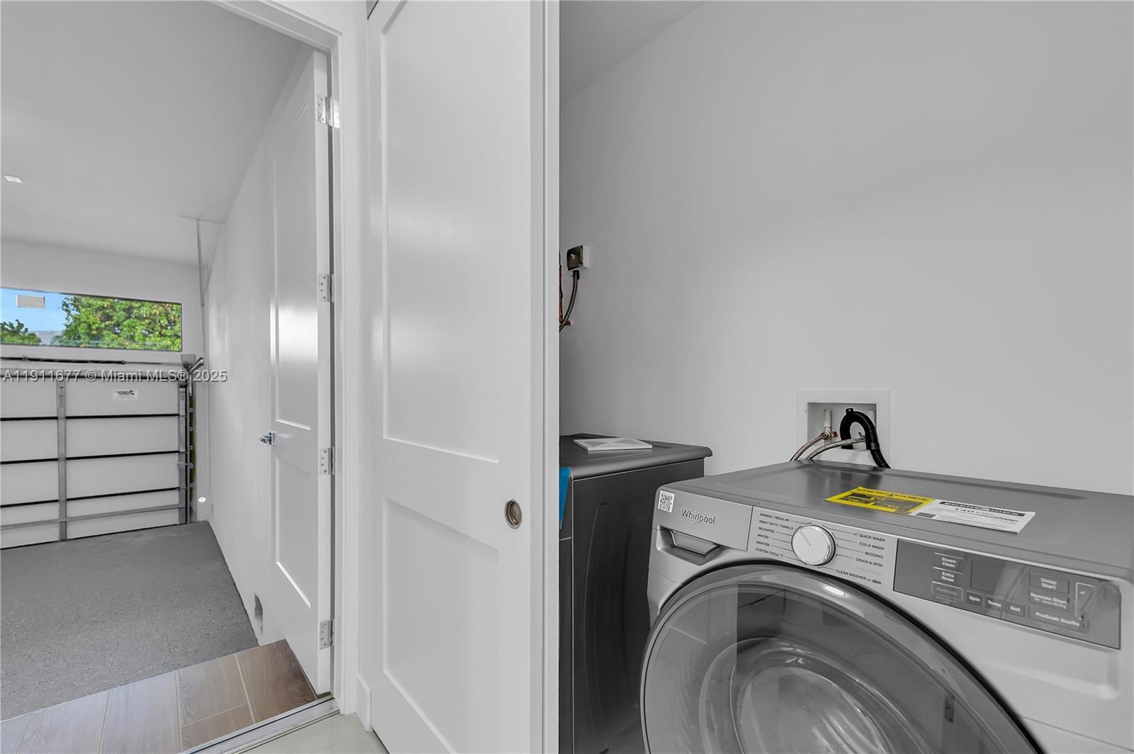   /  5472 sq. ft. $ 2025-11-10 0 foto