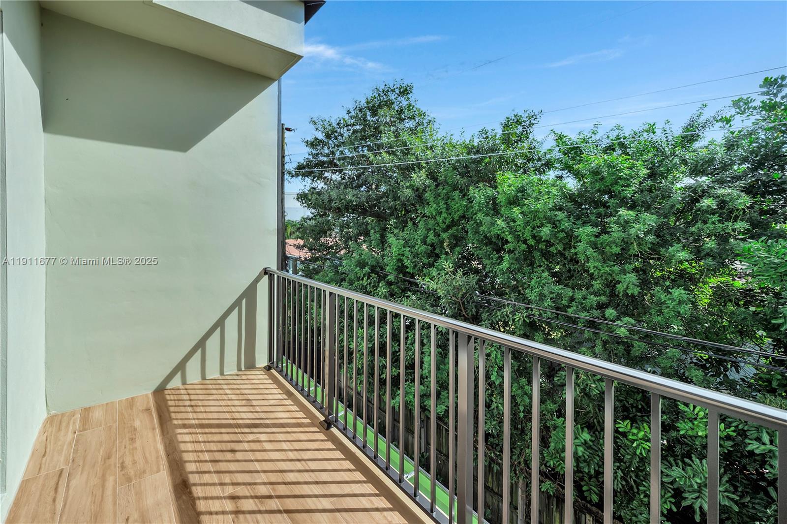   /  5472 sq. ft. $ 2025-11-10 0 foto