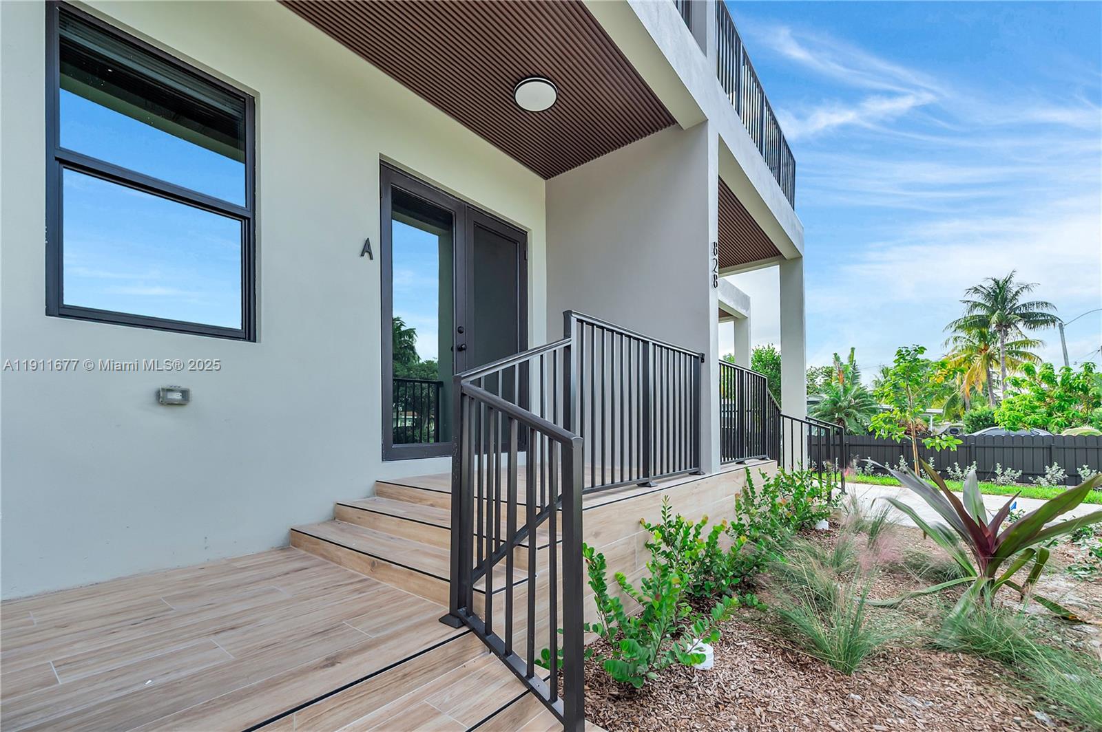   /  5472 sq. ft. $ 2025-11-10 0 foto