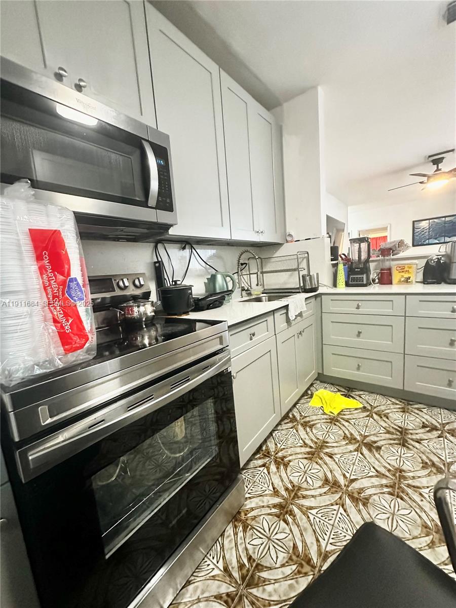   /  1645 кв.футов $ 2025-12-17 0 Фото