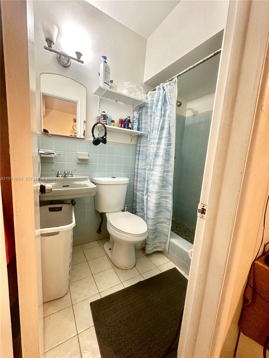   /  1645 кв.футов $ 2025-12-17 0 Фото