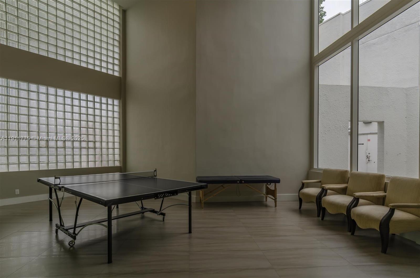 Photo of 20281 Country Club Dr  #1704, Aventura, Florida, 33180 - 