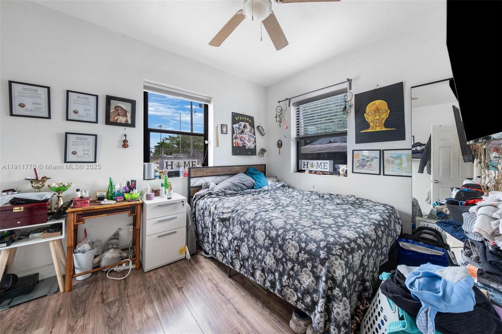   /  1832 кв.футов $ 2025-11-10 0 Фото