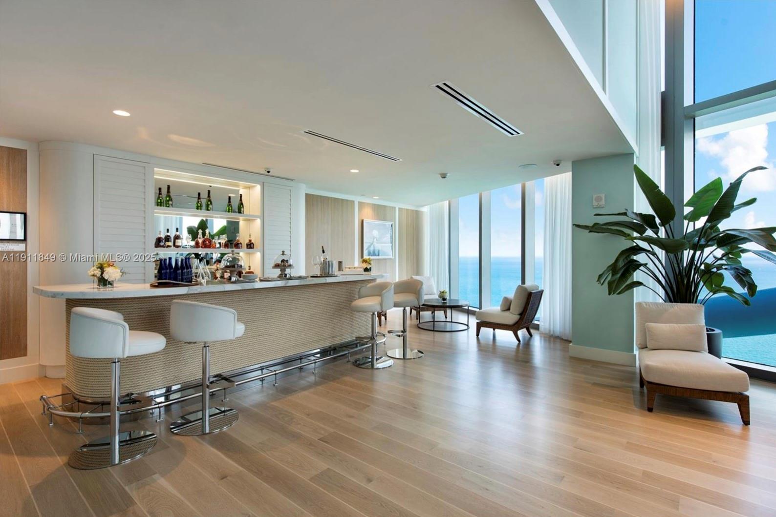 Ver detalles 703 2 / 3 1447 sq. ft. $ 2025-11-10 0 foto