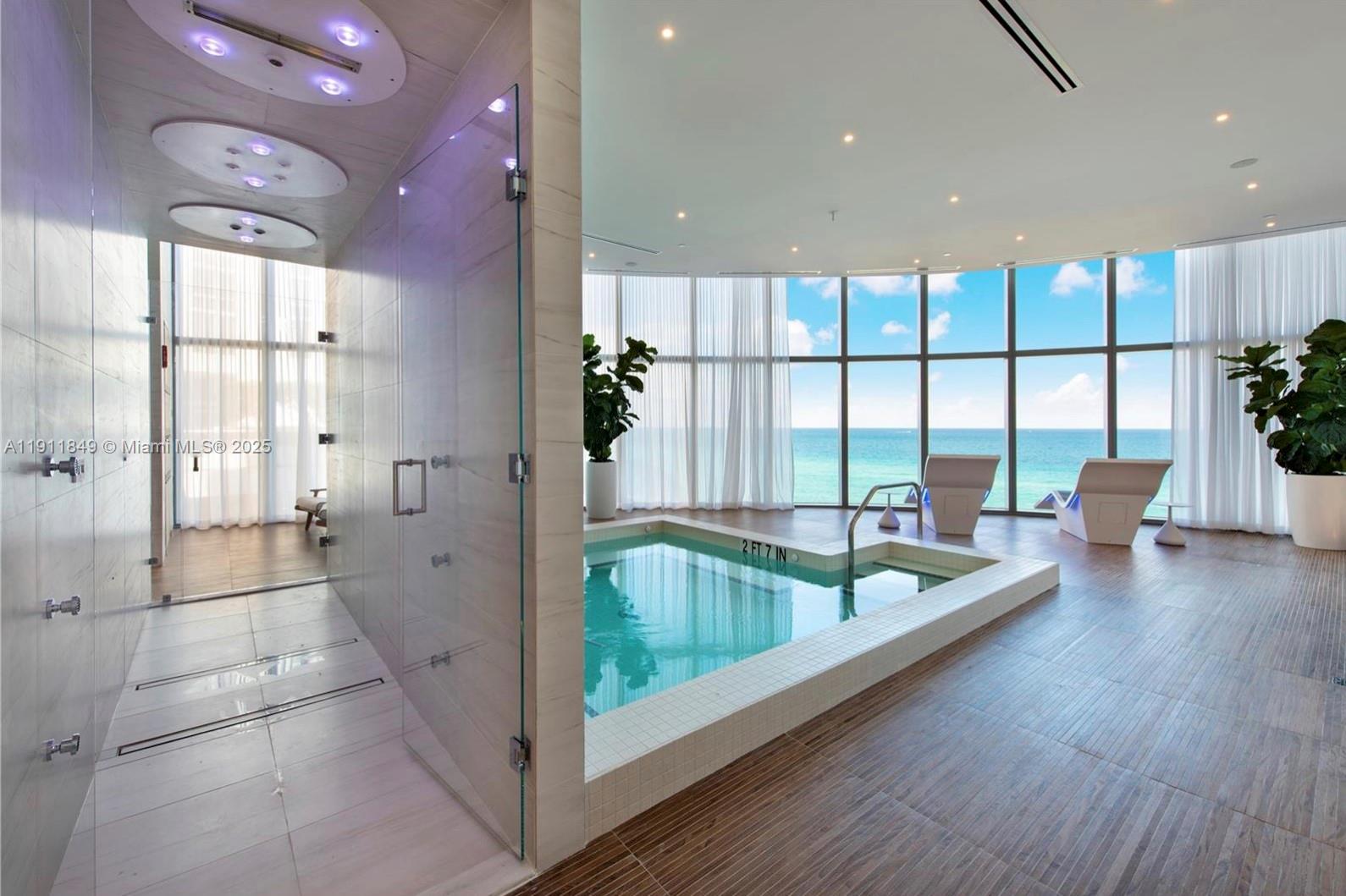 Ver detalles 703 2 / 3 1447 sq. ft. $ 2025-11-10 0 foto