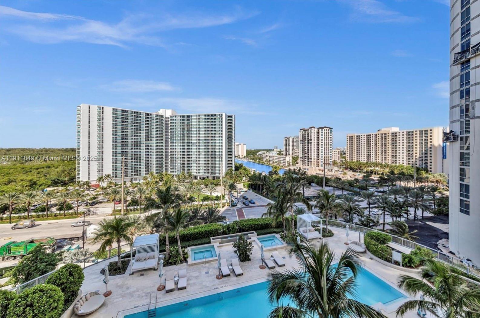 Ver detalles 703 2 / 3 1447 sq. ft. $ 2025-11-10 0 foto