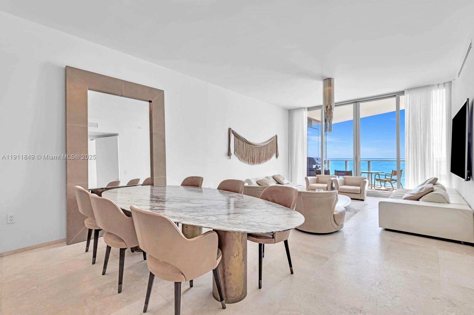 Ver detalles 703 2 / 3 1447 sq. ft. $ 2025-11-10 0 foto