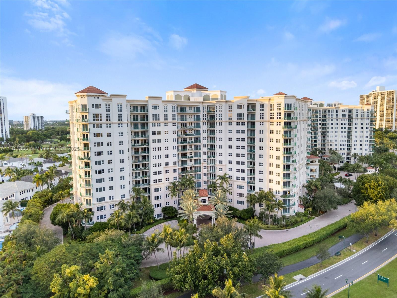 Photo of 19900 Country Club Dr  #816, Aventura, Florida, 33180 - 