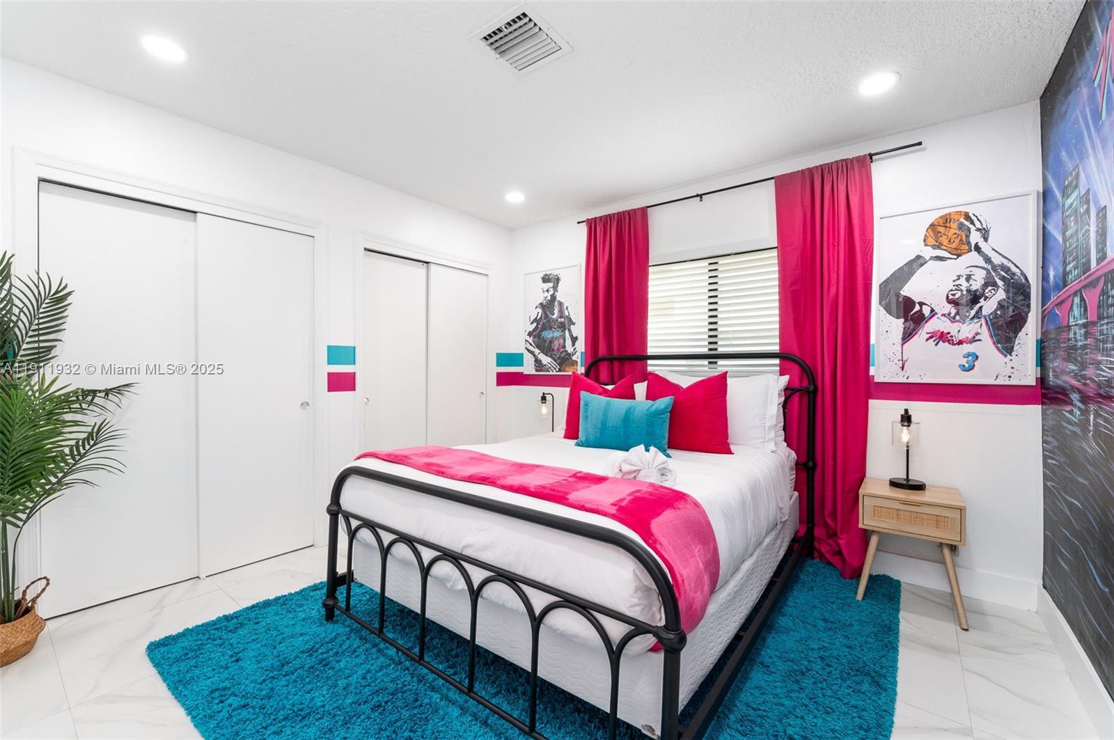   /  2280 sq. ft. $ 2025-11-11 0 Photo