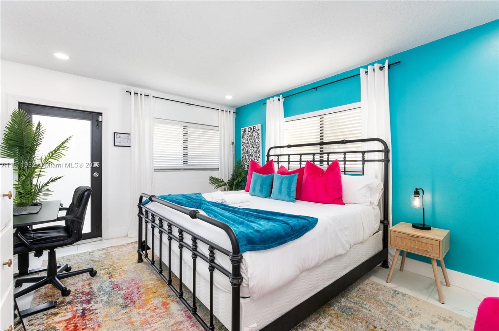   /  2280 sq. ft. $ 2025-11-11 0 Photo