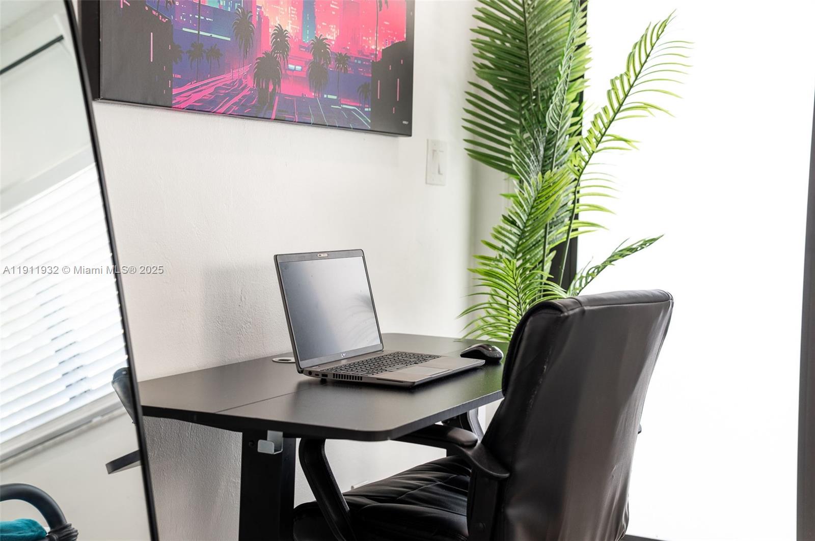   /  2280 sq. ft. $ 2025-11-11 0 Photo