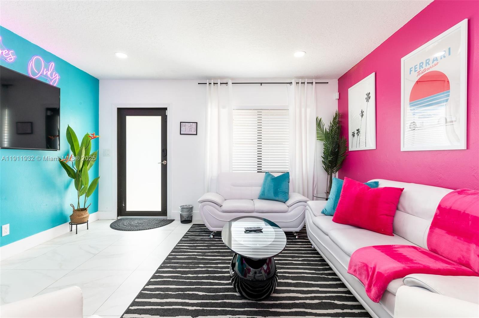   /  2280 sq. ft. $ 2025-11-11 0 Photo