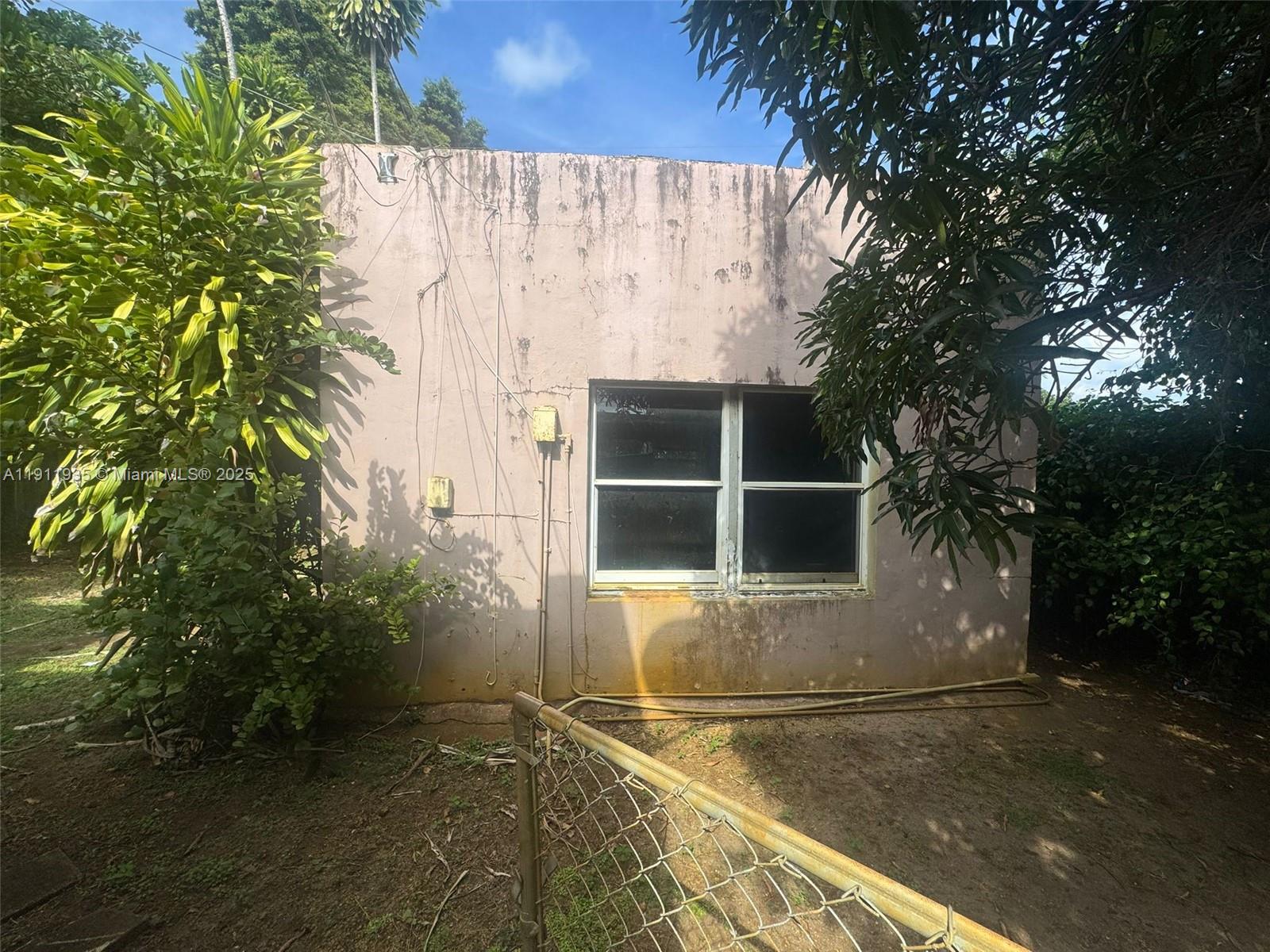   /  1601 кв.футов $ 2025-11-11 0 Фото