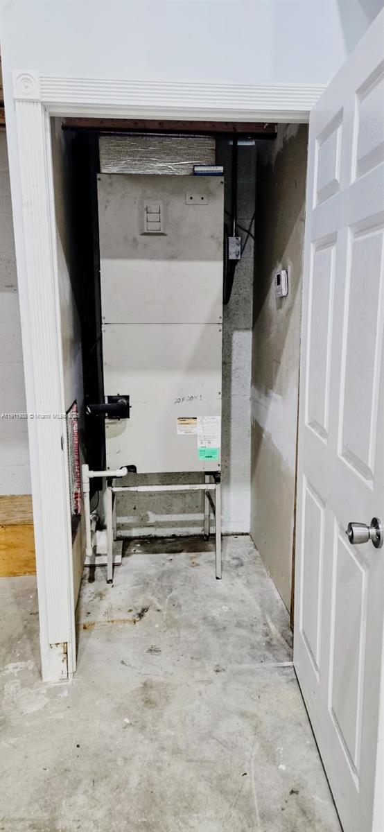 118  /   sq. ft. $ 2025-11-11 0 Photo