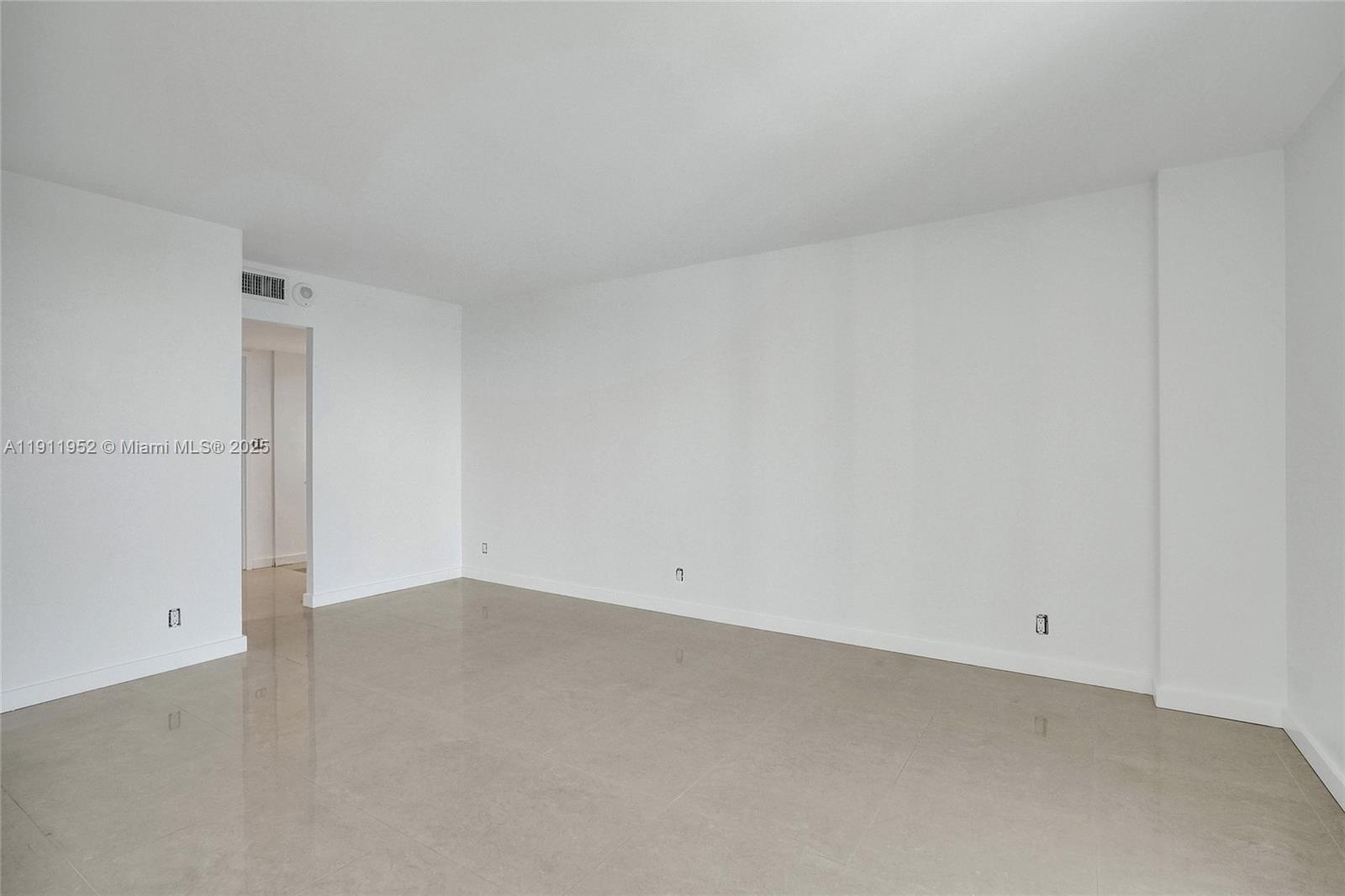 2121 2 / 2 1357 sq. ft. $ 2025-11-11 0 foto