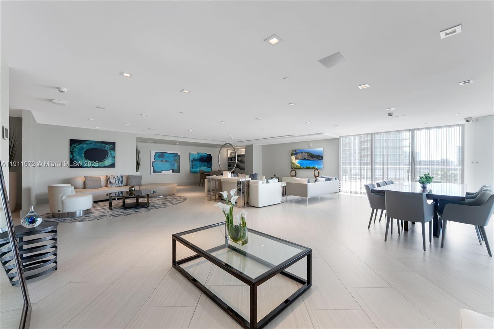 4-905 2 / 3 1541 sq. ft. $ 2025-11-11 0 foto