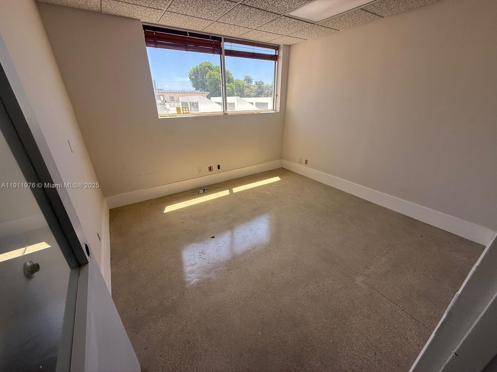   /   sq. ft. $ 2025-11-11 0 Photo