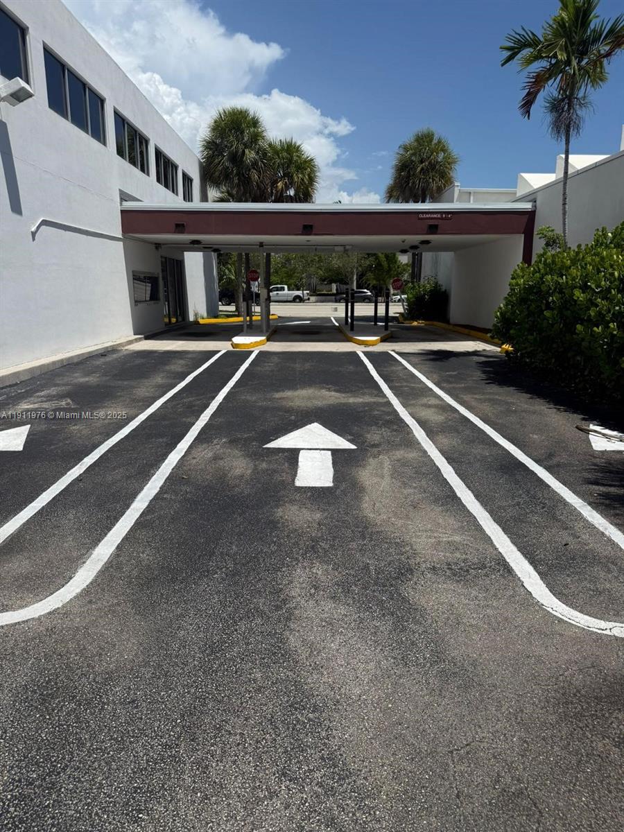   /   sq. ft. $ 2025-11-11 0 Photo