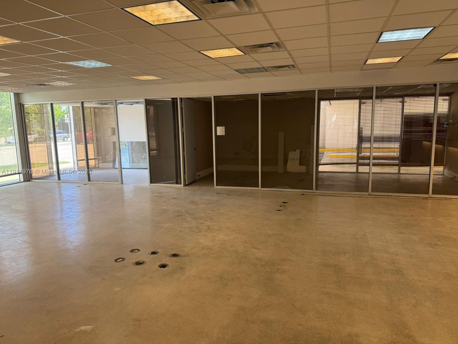   /   sq. ft. $ 2025-11-11 0 Photo