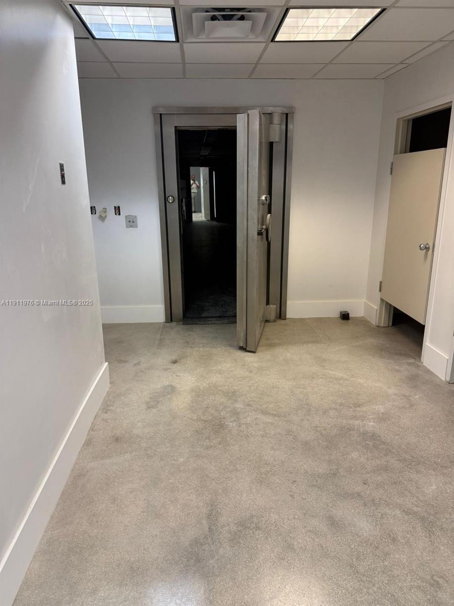   /   sq. ft. $ 2025-11-11 0 Photo