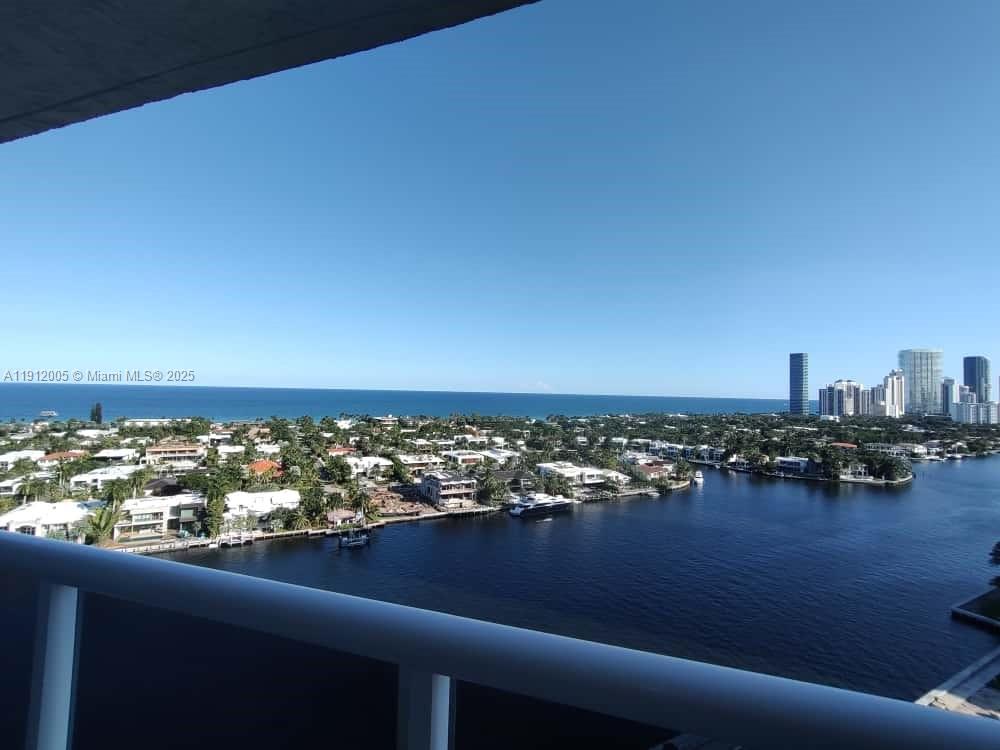 Photo of 20515 Country Club Dr  #2047, Aventura, Florida, 33180 - 