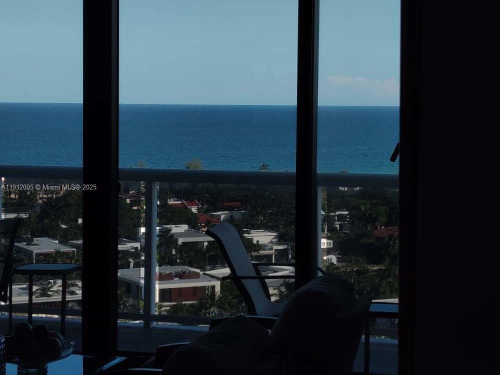 Photo of 20515 Country Club Dr  #2047, Aventura, Florida, 33180 - 
