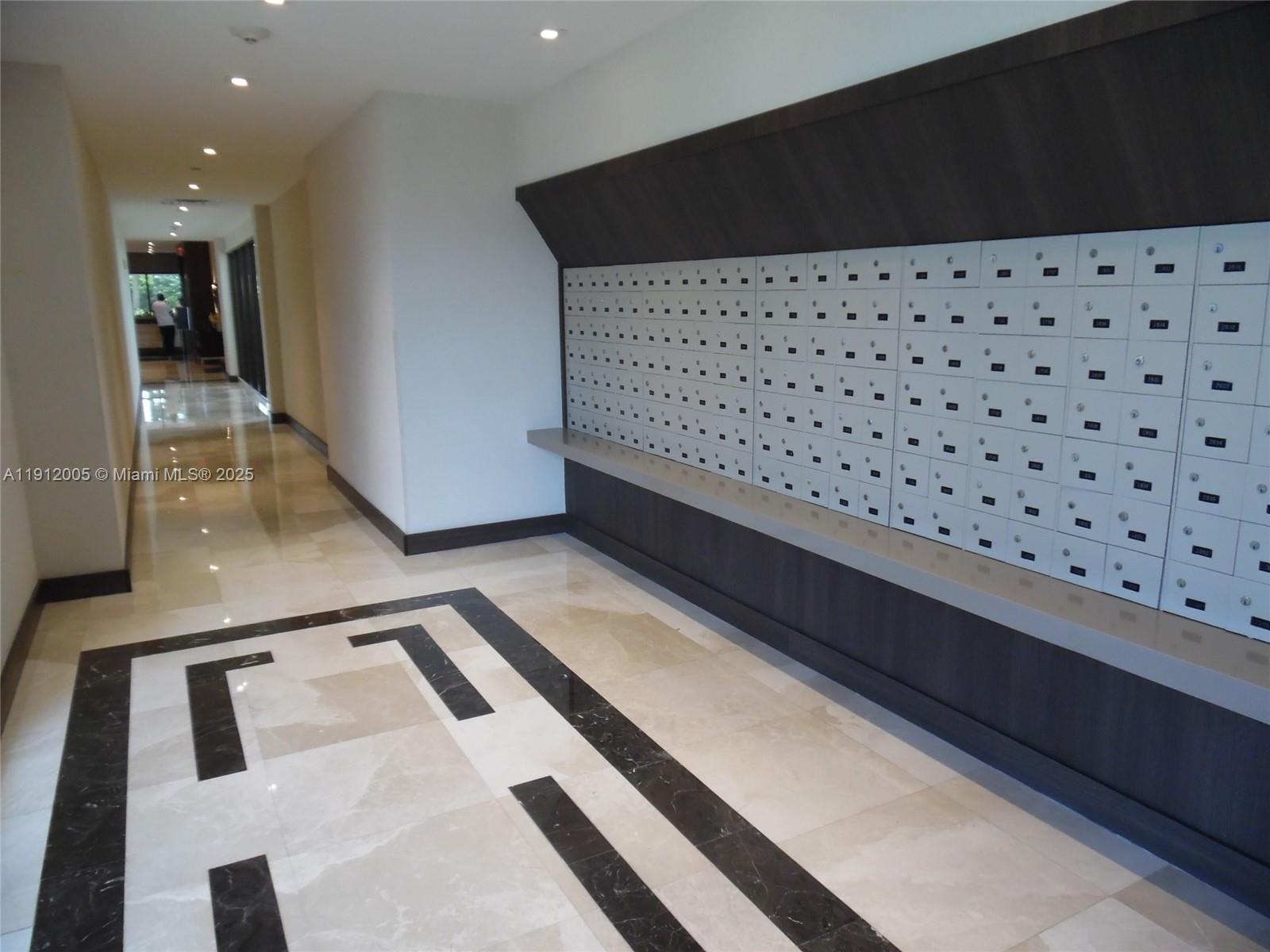 Photo of 20515 Country Club Dr  #2047, Aventura, Florida, 33180 - 