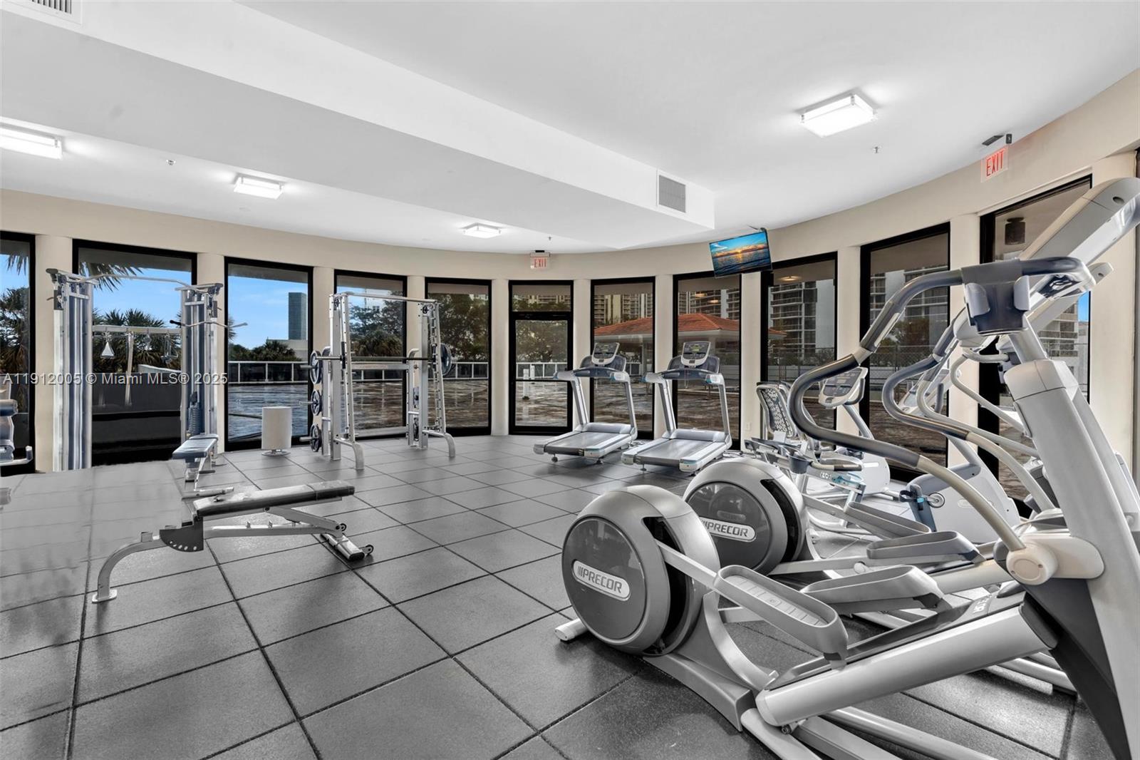Photo of 20515 Country Club Dr  #2047, Aventura, Florida, 33180 - 