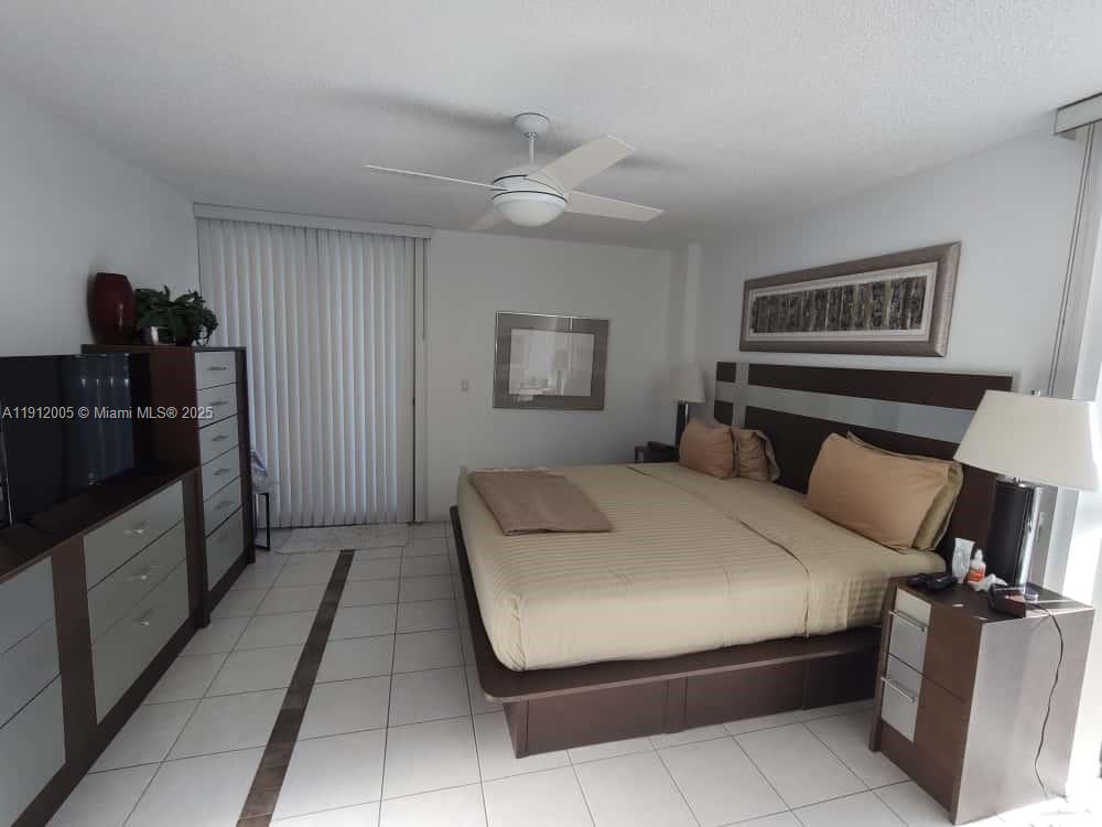 Photo of 20515 Country Club Dr  #2047, Aventura, Florida, 33180 - 