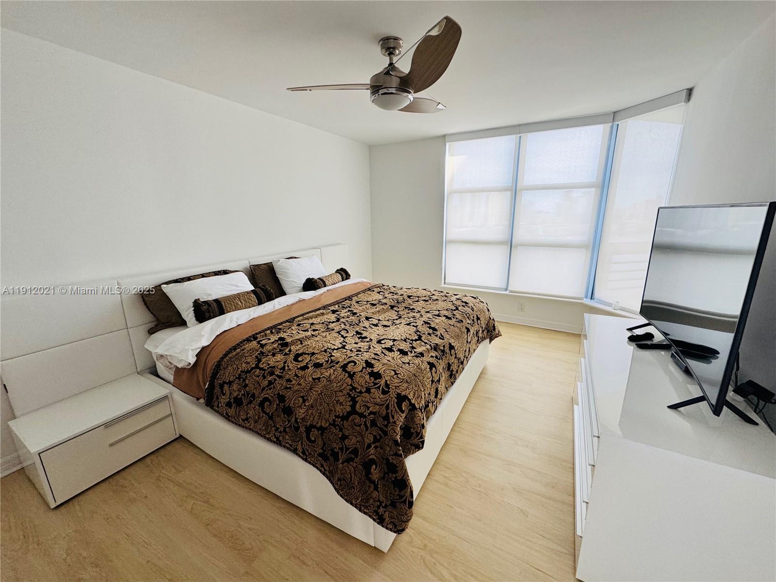 Photo of 3530 Mystic Pointe Dr  #3111, Aventura, Florida, 33180 - 