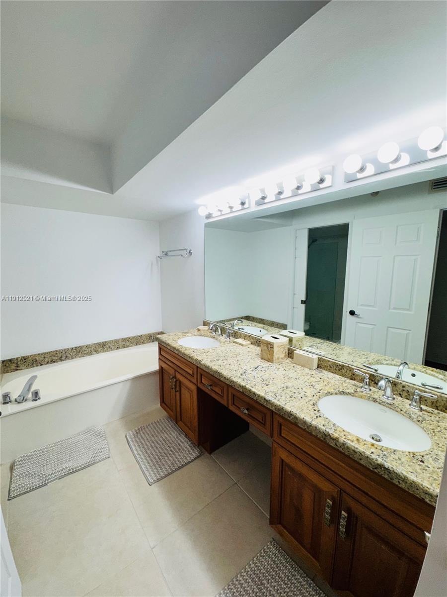 Photo of 3530 Mystic Pointe Dr  #3111, Aventura, Florida, 33180 - 