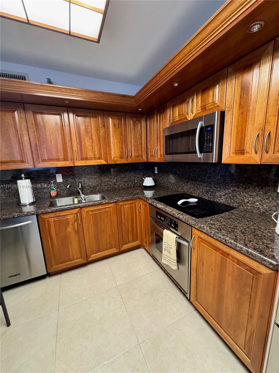 Photo of 3530 Mystic Pointe Dr  #3111, Aventura, Florida, 33180 - 